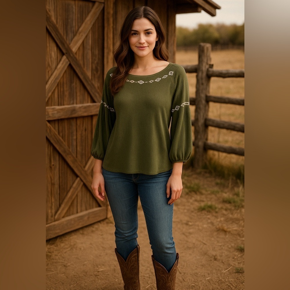 Green waffle weave top with embroidered detail NWT